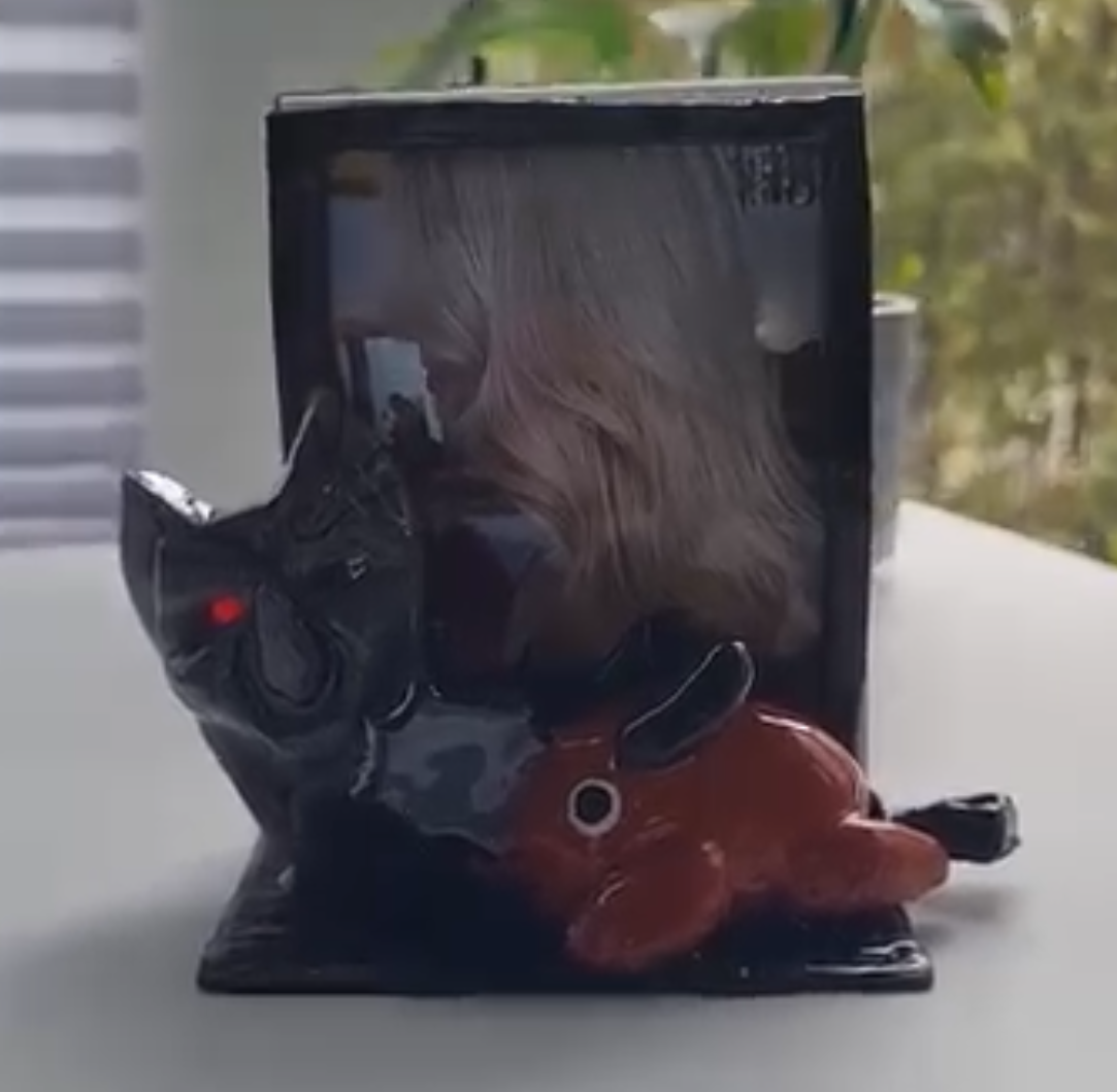 Handgemachter Fotorahmen mit schwarzer Katze und Fisch